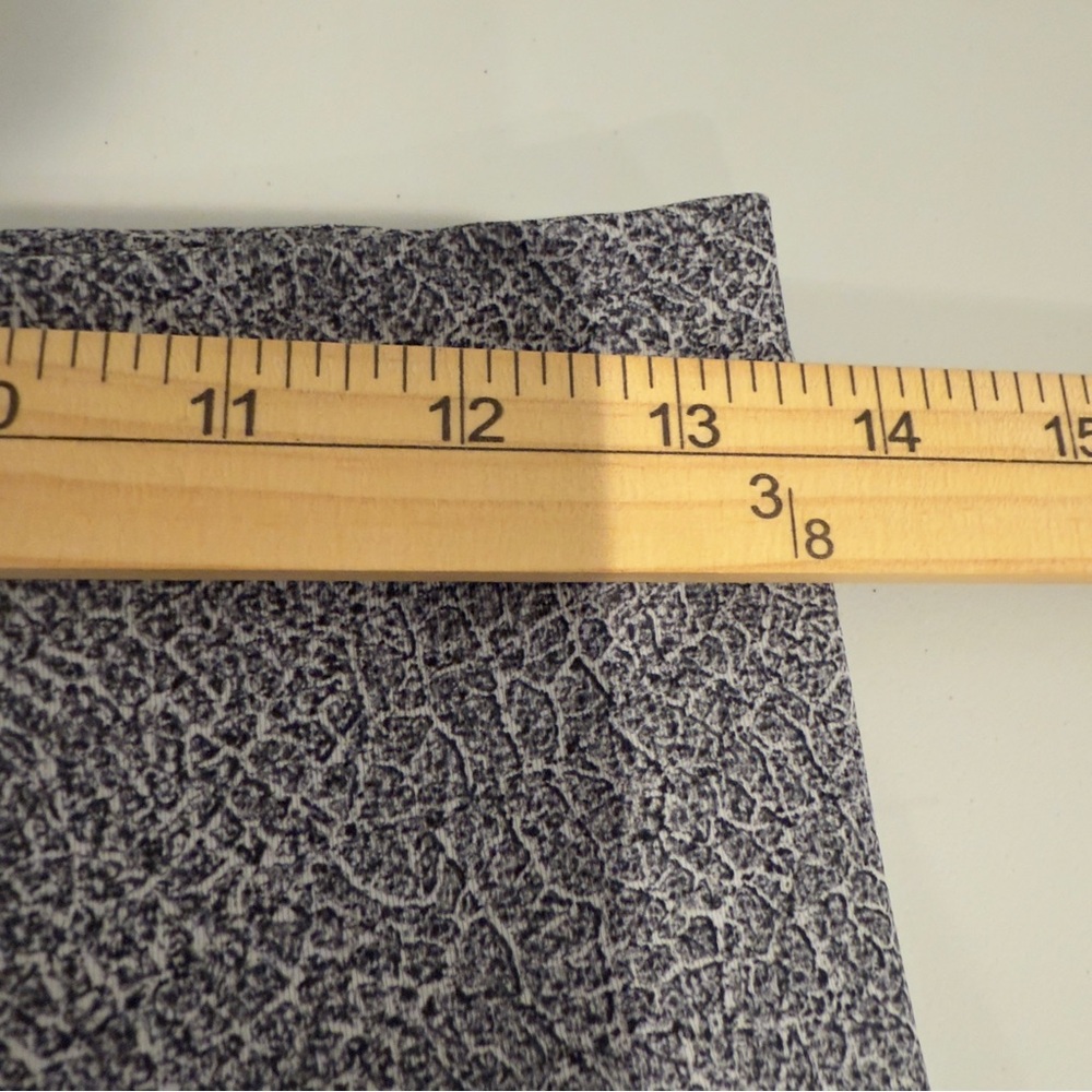 Lululemon Leggings Women Size 8 Gray Train Times Mesh Pants Active Performance - Picture 12 of 14